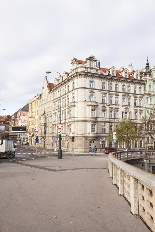 Riverview Apartments Praga Zewnętrze zdjęcie